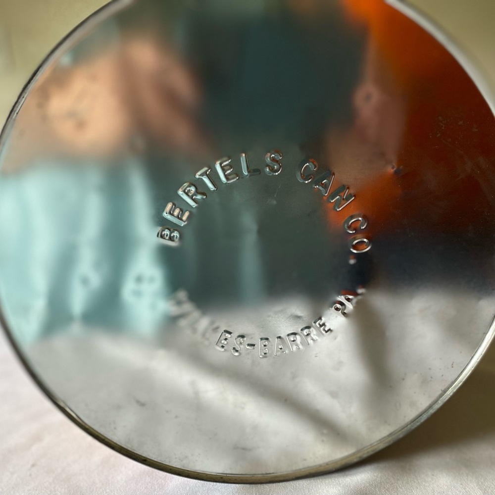 Gorgeous RARE Vintage Mari Pritchard Collector’s Carousel Bertel’s Can Co Tin - Picture 8 of 12